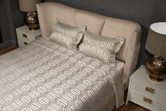 Комплект Artdeco серый( покрывало 260*260 и 2 наволочки 50*70) (TT-00015089)