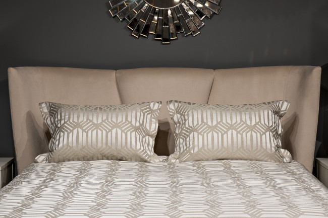 Комплект Artdeco серый( покрывало 260*260 и 2 наволочки 50*70) (TT-00015089)