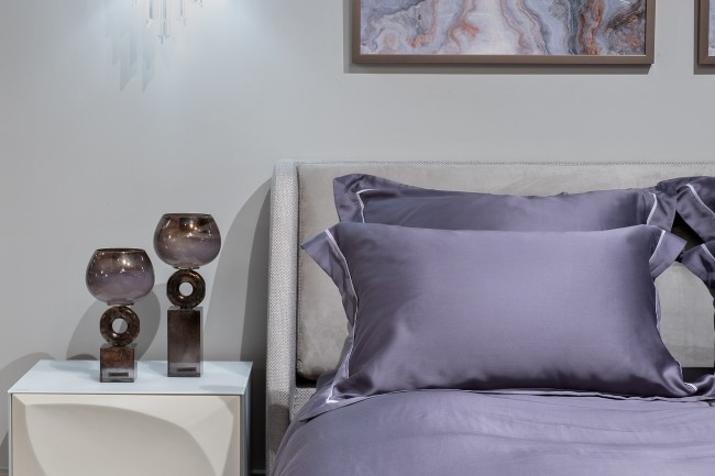 Подсвечник стеклянный дымчатый d14*36см (TT-00005554) Подсвечник стеклянный дымчатый d14*36см (TT-00005554)