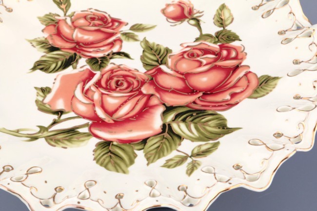 Тортовница диаметр=36 см.высота=14 см. Lefard (126-581) Тортовница диаметр=36 см.высота=14 см. Lefard (126-581)