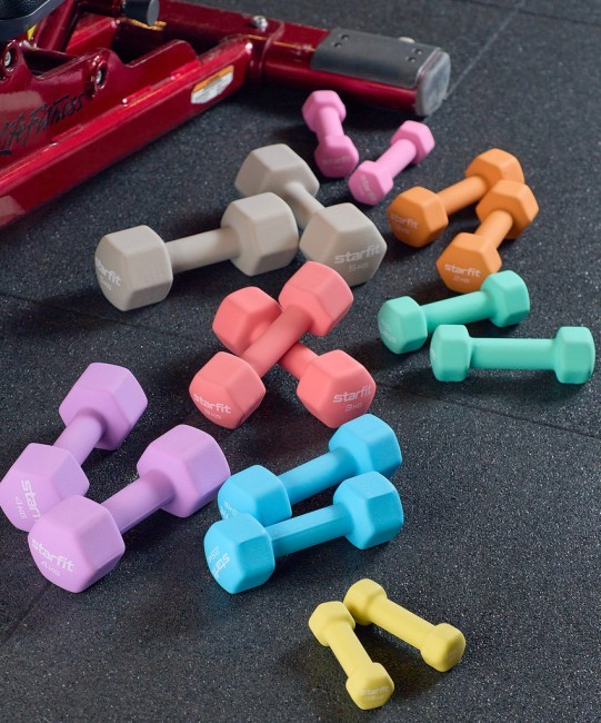 Гантель неопреновая STARFIT DB-201 0,5 кг, желтый пастельный (2103505)