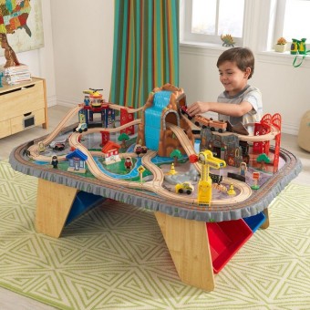 Игровой набор "Горный тоннель" (Waterfall Junction Train Set & Table) (17498_KE)