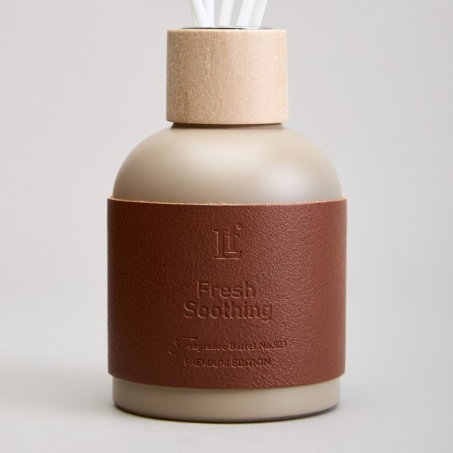 Диффузор ароматический "leather" fresh soothing 150 мл Lefard (605-100) Диффузор ароматический "leather" fresh soothing 150 мл Lefard (605-100)