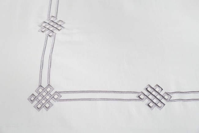 Комплект постельного белья с вышивкой Арктик, серый, Двуспальный кинг сайз (220*240) (TT-00013755)