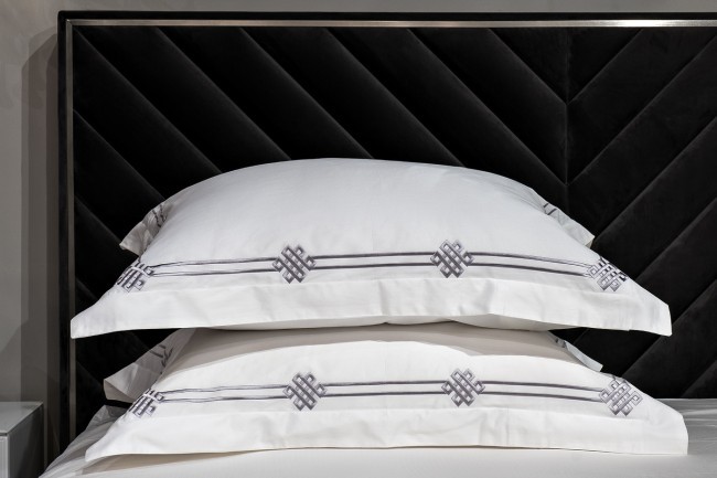 Комплект постельного белья с вышивкой Арктик, серый, Семейный (145*210-2шт) (TT-00013968) Комплект постельного белья с вышивкой Арктик, серый, Семейный (145*210-2шт) (TT-00013968)