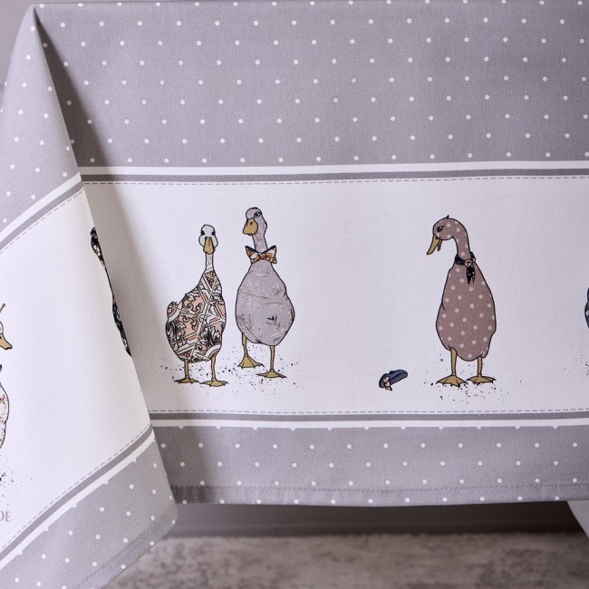 Скатерть "family farm" 140х180см ,100% хлопок , серый , твил, пропитка Lefard (850-750-2) Скатерть "family farm" 140х180см ,100% хлопок , серый , твил, пропитка Lefard (850-750-2)