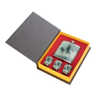 Фляжка и набор стопок Helios Книга охотника Волки 210 мл HS-KO-W-A19 (69888) Фляжка и набор стопок Helios Книга охотника Волки 210 мл HS-KO-W-A19 (69888)