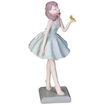 Статуэтка "девочка поцелует лягушку" 23 см Lefard (154-619) Статуэтка "девочка поцелует лягушку" 23 см Lefard (154-619)