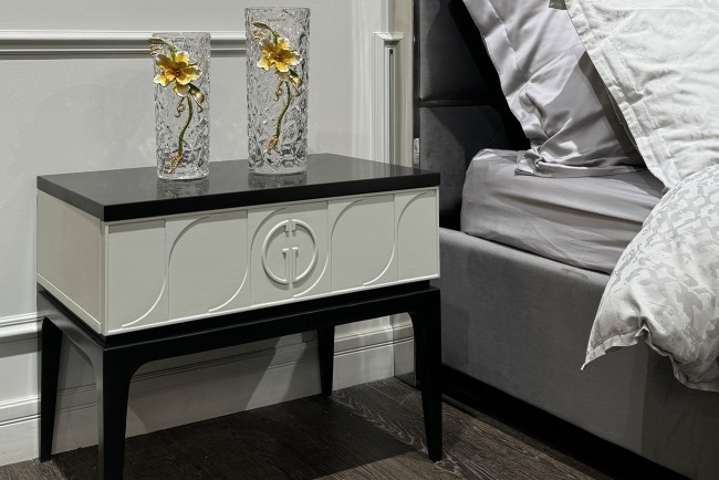 Тумбочка прикроватная Spinola черно/серая 60*40*50см (TT-00011888) Тумбочка прикроватная Spinola черно/серая 60*40*50см (TT-00011888)