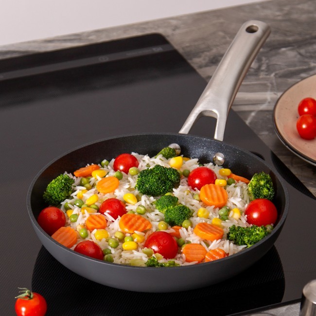 Сковорода c антипригар. 3х слойным покрыт. daikin, серия "chef" agness 22*4.5cm, анодирован.алюминий Agness (947-106) Сковорода c антипригар. 3х слойным покрыт. daikin, серия "chef" agness 22*4.5cm, анодирован.алюминий Agness (947-106)