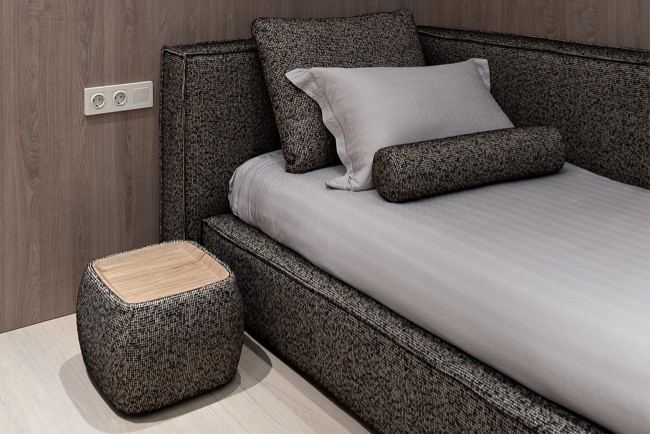 Столик прикроватный мягкий Runa шенилл серая Seppia Ser 49*49*27см (TT-00016137)