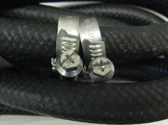 Шланг газовый для портативных плит Следопыт PF-SPS-Р23 (2 м + 2 хомута) (55184)