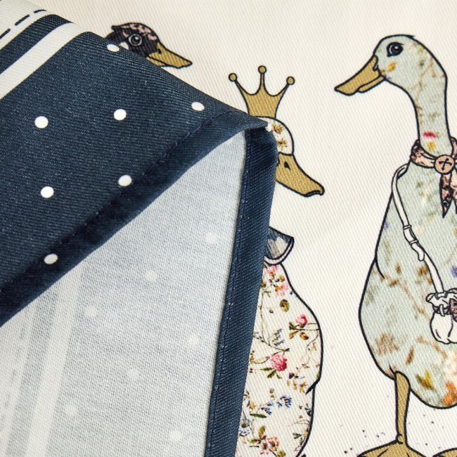 Скатерть овальная "family farm" 160х220 см ,синий, 100% хлопок, твил, с пропиткой Lefard (850-742-26) Скатерть овальная "family farm" 160х220 см ,синий, 100% хлопок, твил, с пропиткой Lefard (850-742-26)