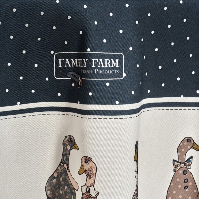 Скатерть овальная "family farm" 160х220 см ,синий, 100% хлопок, твил, с пропиткой Lefard (850-742-26) Скатерть овальная "family farm" 160х220 см ,синий, 100% хлопок, твил, с пропиткой Lefard (850-742-26)