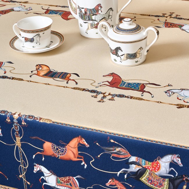 Скатерть "passage" 140х300см ,бежевый,100% хлопок с пропиткой,твил Lefard (850-758-22) Скатерть "passage" 140х300см ,бежевый,100% хлопок с пропиткой,твил Lefard (850-758-22)