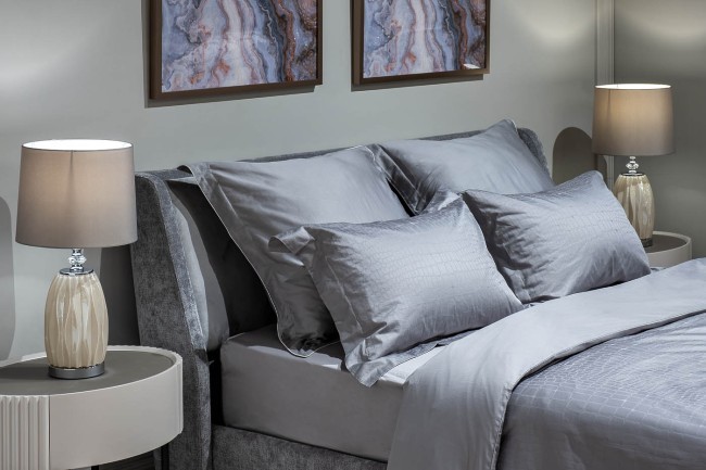 Простыня на резинке сатин серый 180*200*30 (TT-00010352) Простыня на резинке сатин серый 180*200*30 (TT-00010352)