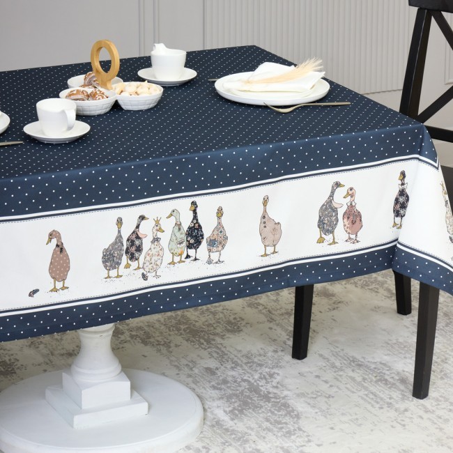 Скатерть "family farm" 110х140см ,синий, 100% хлопок,твил пропитка Lefard (850-742-20) Скатерть "family farm" 110х140см ,синий, 100% хлопок,твил пропитка Lefard (850-742-20)