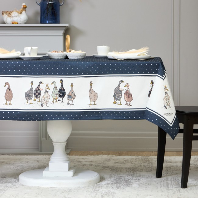 Скатерть "family farm" 110х140см ,синий, 100% хлопок,твил пропитка Lefard (850-742-20) Скатерть "family farm" 110х140см ,синий, 100% хлопок,твил пропитка Lefard (850-742-20)