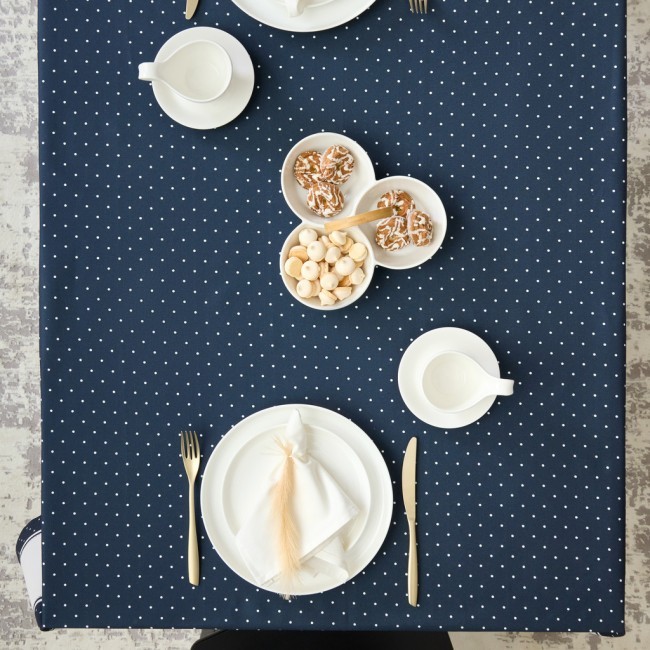 Скатерть "family farm" 110х140см ,синий, 100% хлопок,твил пропитка Lefard (850-742-20) Скатерть "family farm" 110х140см ,синий, 100% хлопок,твил пропитка Lefard (850-742-20)