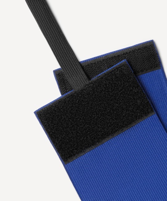 Повязка капитанская JOGEL DIVISION Armband, синий/белый (2117779)