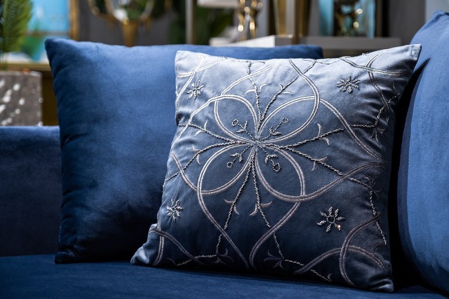 Подушка с вышивкой "Узор" синий 45*45см (TT-00002461)