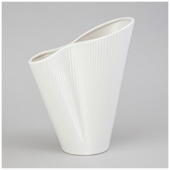 Ваза 17*9.3*21.5см цвет: белый Lefard (374-141) Ваза 17*9.3*21.5см цвет: белый Lefard (374-141)