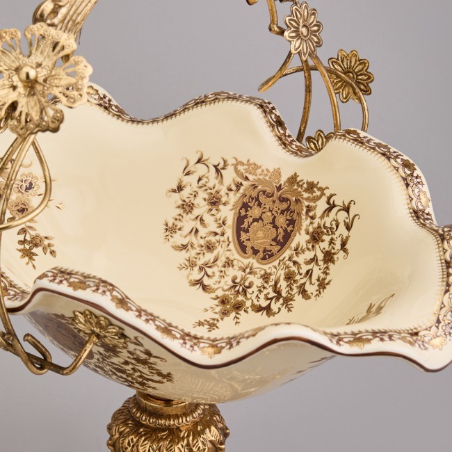 Блюдо на ножке 32*24*34 см Lefard (46-1383) Блюдо на ножке 32*24*34 см Lefard (46-1383)