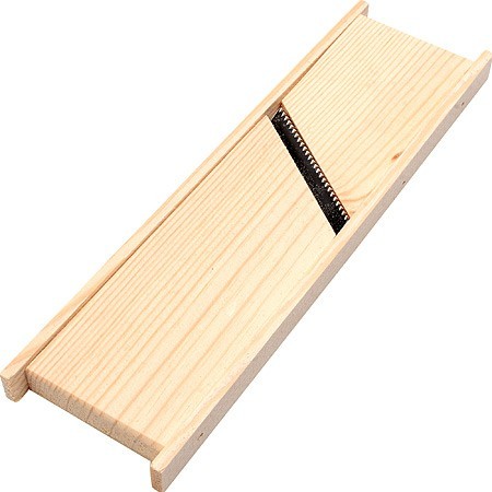 Терка д/корейск. моркови (дерево) (1018) Терка д/корейск. моркови (дерево) (1018)