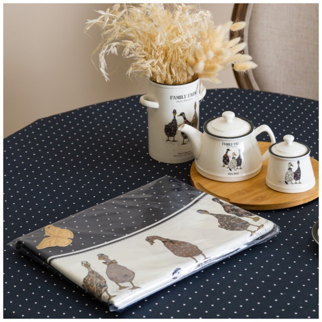 Скатерть круглая "family farm" 190см ,синий, 100% хлопок, твил, с пропиткой Lefard (850-742-22) Скатерть круглая "family farm" 190см ,синий, 100% хлопок, твил, с пропиткой Lefard (850-742-22)