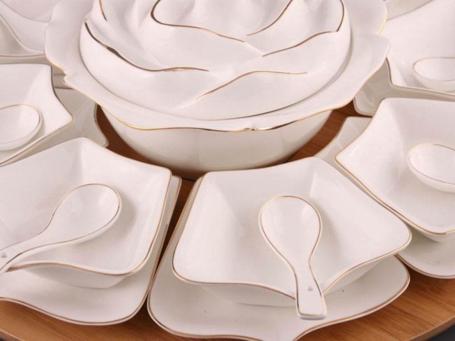 Менажница 8-ми секционная на деревянной подставке "цветочная симфония" d=47 см Lefard (590-001)