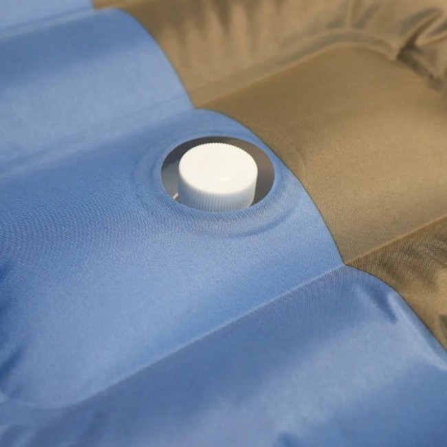 Надувной матрас Следопыт PF-KS-12 с насосом (87387) Надувной матрас Следопыт PF-KS-12 с насосом (87387)