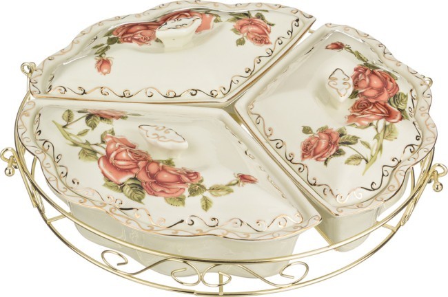 Менажница 3-х секционная "корейская роза" на металл.подставке диаметр=34 см. высота=8 см. Lefard (126-469) Менажница 3-х секционная "корейская роза" на металл.подставке диаметр=34 см. высота=8 см. Lefard (126-469)