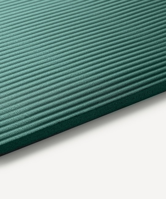 Коврик для йоги и фитнеса STARFIT FM-301, NBR, 183x61x1,2 см, изумрудный (2105117) Коврик для йоги и фитнеса STARFIT FM-301, NBR, 183x61x1,2 см, изумрудный (2105117)