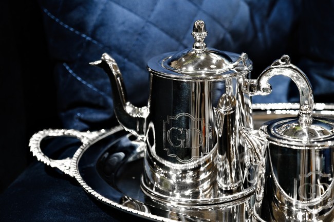 Поднос овальный Garda Decor нерж.сталь 50*36см (TT-00006301) Поднос овальный Garda Decor нерж.сталь 50*36см (TT-00006301)