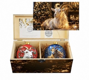 Новогодний набор на 2 шара Вестник удачи с кристаллами Swarovski (4136) Новогодний набор на 2 шара Вестник удачи с кристаллами Swarovski (4136)