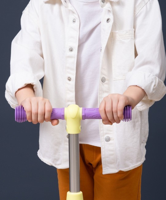 БЕЗ УПАКОВКИ Самокат 3-х колесный Juicy R, 120/80 мм, желтый/фиолетовый (2106806) БЕЗ УПАКОВКИ Самокат 3-х колесный Juicy R, 120/80 мм, желтый/фиолетовый (2106806)