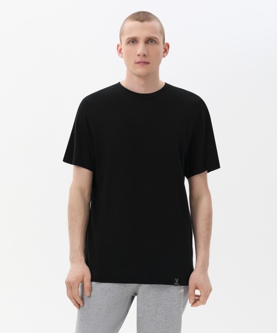 Футболка JOGEL ESSENTIAL Core Tee, черный (2121213) Футболка JOGEL ESSENTIAL Core Tee, черный (2121213)