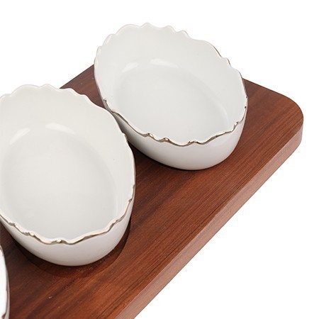 Менажница на подставке 3 блюда 4пр керамика LR (90036-331) Менажница на подставке 3 блюда 4пр керамика LR (90036-331)
