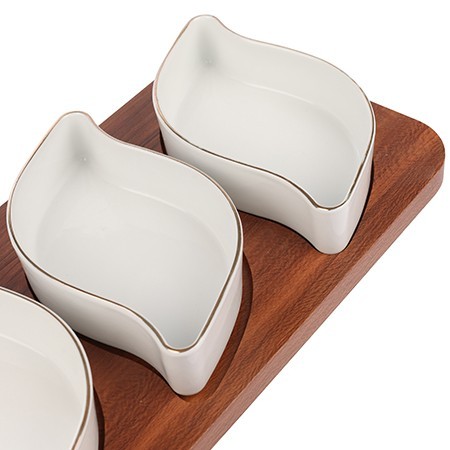 Менажница на подставке 3 блюда 4пр керамика LR (90031-317) Менажница на подставке 3 блюда 4пр керамика LR (90031-317)