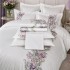 Кпб семейный "irises" белый, сатин, хлопок 100%, подод.150х210-2шт, пр.240х240-1шт, нав.50х70-2шт Lefard (989-002-15) Кпб семейный "irises" белый, сатин, хлопок 100%, подод.150х210-2шт, пр.240х240-1шт, нав.50х70-2шт Lefard (989-002-15)