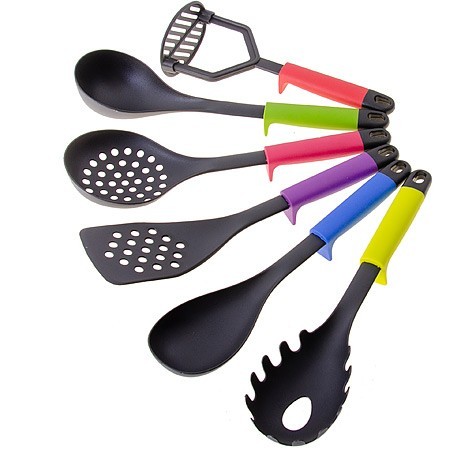 Кухонный набор на подставка 7 пр нейлон/термопластик Mayer&Boch (29525)