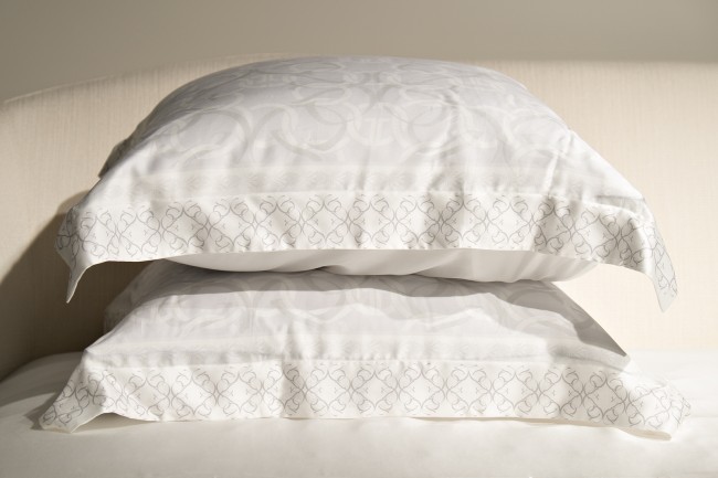 Комплект наволочек Ирисы тенсель 70*70 (2шт) (TT-00015787)