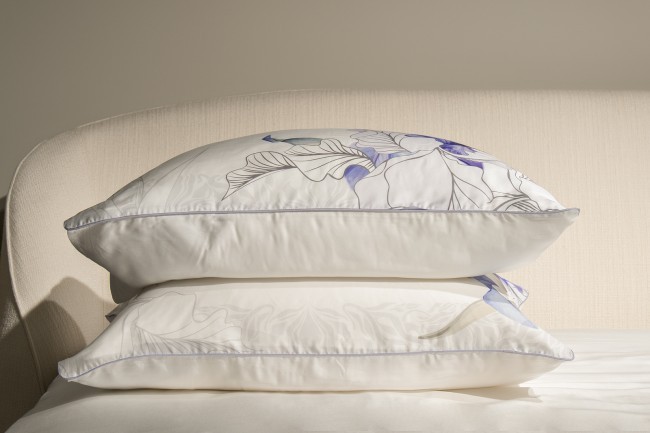 Комплект постельного белья Ирисы, тенсель (145*210-2шт, 50*70-2шт) (TT-00015789) Комплект постельного белья Ирисы, тенсель (145*210-2шт, 50*70-2шт) (TT-00015789)