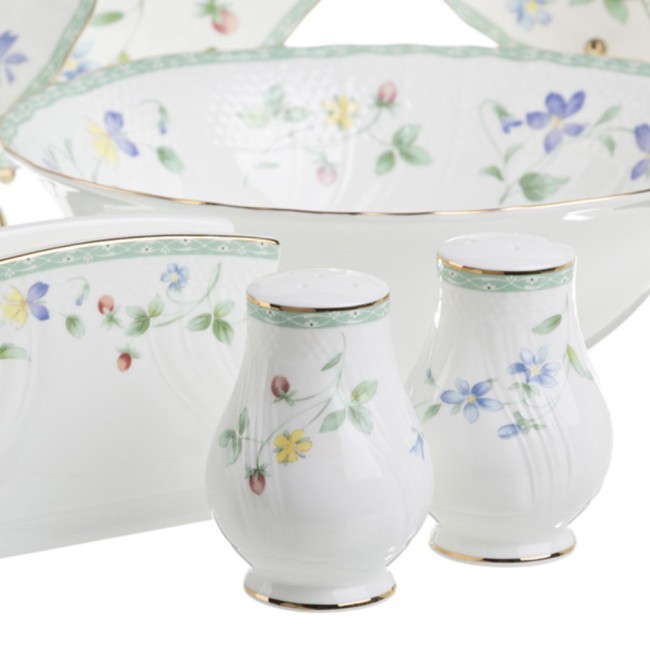 Столовый сервиз на 6 персон 26 пр. "фиалки" Lefard (264-305) Столовый сервиз на 6 персон 26 пр. "фиалки" Lefard (264-305)