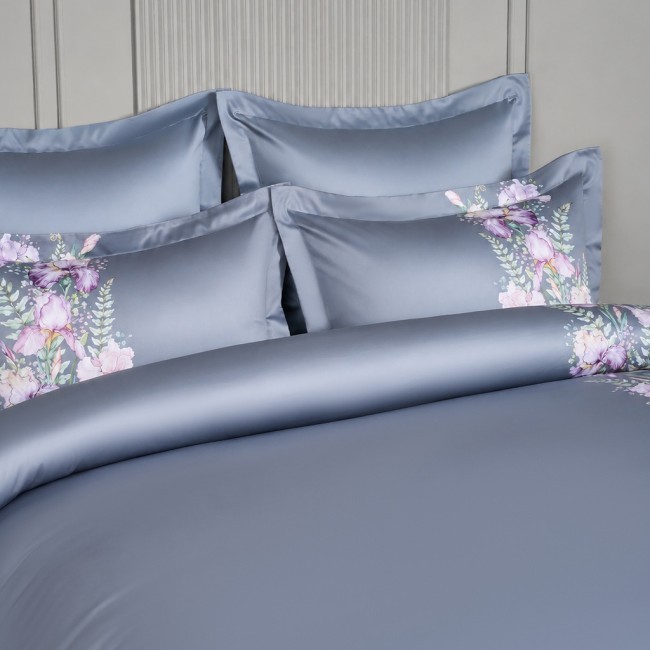 Кпб 1,5 спальный "irises" серый, сатин, хлопок 100%, под.150х210-1шт,пр.180х220-1шт,нав.50х70-2шт Lefard (989-003-14) Кпб 1,5 спальный "irises" серый, сатин, хлопок 100%, под.150х210-1шт,пр.180х220-1шт,нав.50х70-2шт Lefard (989-003-14)