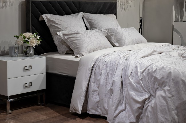 Простыня на резинке сатин бежевый 160*200*30 (TT-00013964)