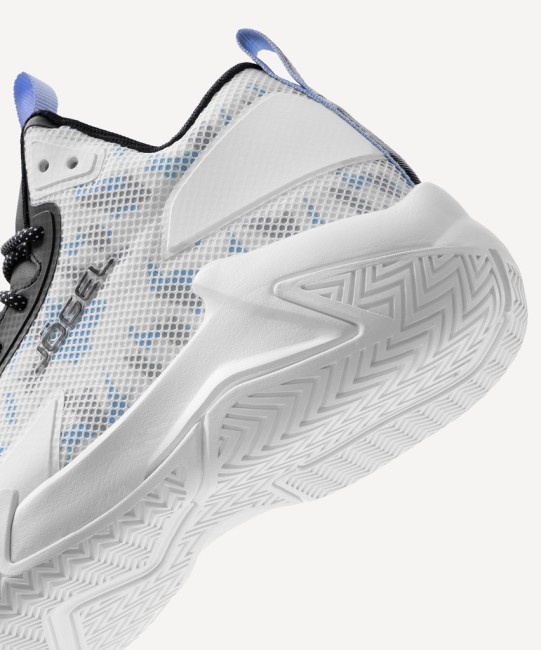 Кроссовки баскетбольные JÖGEL Playmaker, белый/голубой/черный (2131626) Кроссовки баскетбольные JÖGEL Playmaker, белый/голубой/черный (2131626)