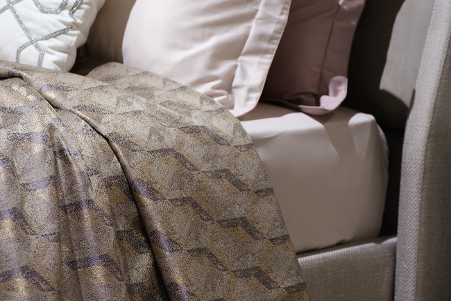 Покрывало MODENA золотое 260*260см (TT-00008642)