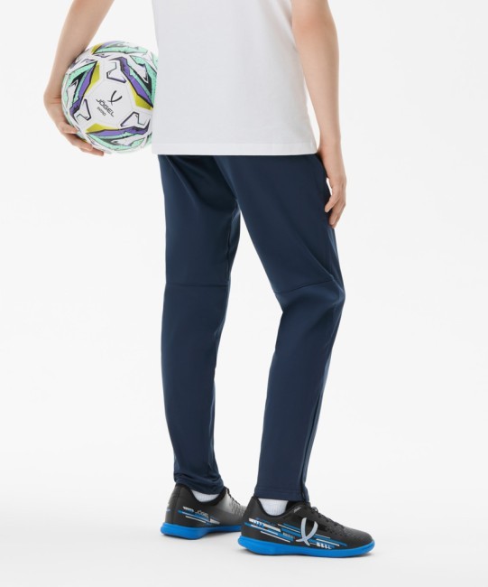 Брюки спортивные JÖGEL DIVISION PerFormDRY Pre-match Knit Pants, темно-синий, детский (1950125) Брюки спортивные JÖGEL DIVISION PerFormDRY Pre-match Knit Pants, темно-синий, детский (1950125)