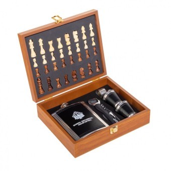 Подарочный набор с шахматами в чемодане Helios HS-GT-TZ200-1 (84342) Подарочный набор с шахматами в чемодане Helios HS-GT-TZ200-1 (84342)